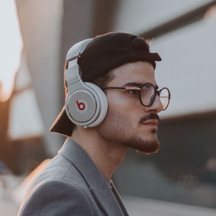 The Presidential Candidates Debate Granting Asylum (Demo)